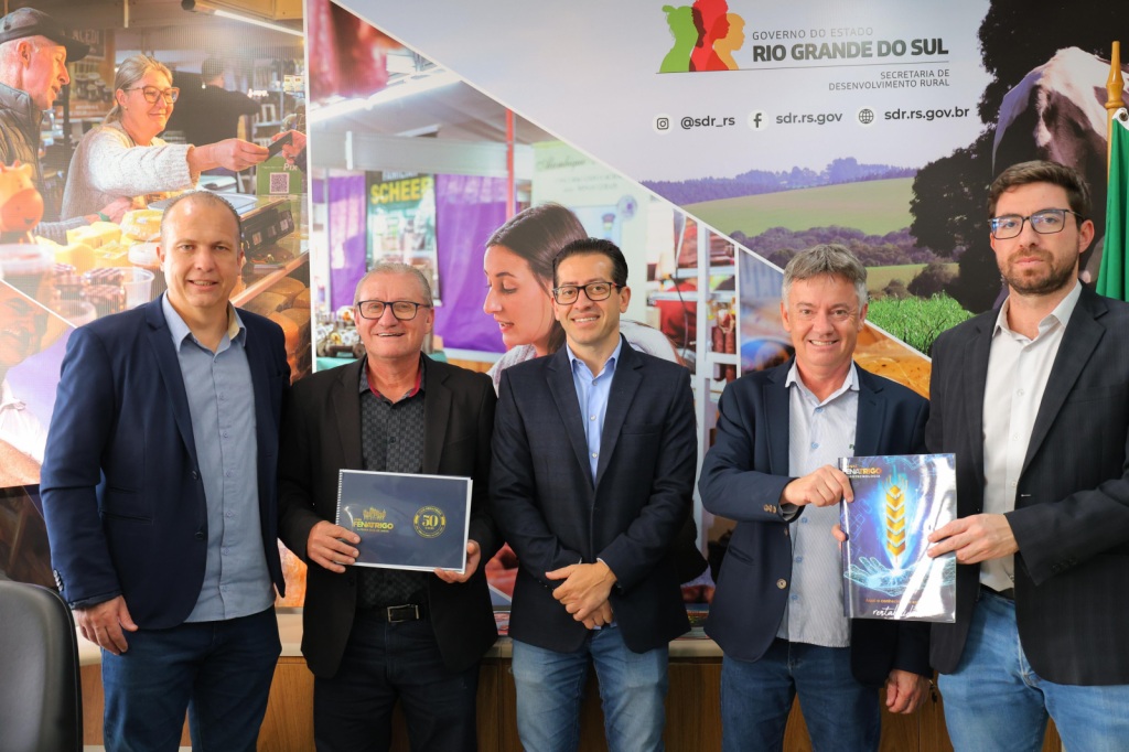 Comissão da XVIII Fenatrigo cumpre agenda em Porto Alegre